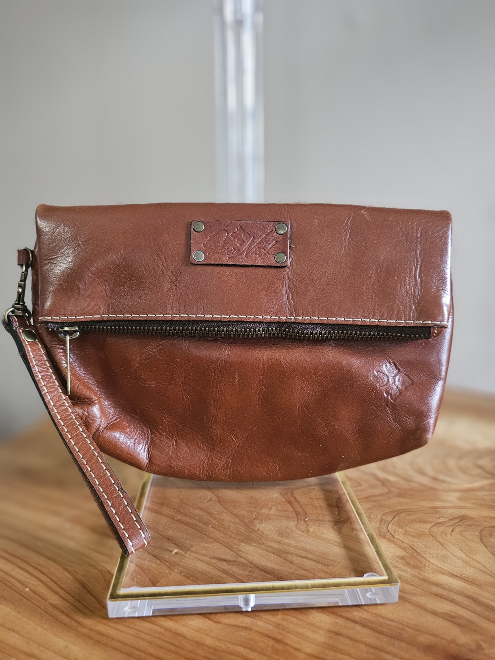 Patricia Nash Cognac Brown Leather Wristlet - Picture 3 of 10